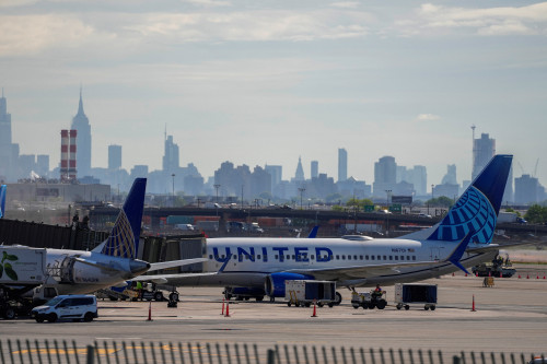 United Airlines sees US shutdown as risk to travel confidence